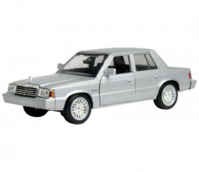 Plymouth Reliant 1983 - 1:24 (Silver) MM73336SL